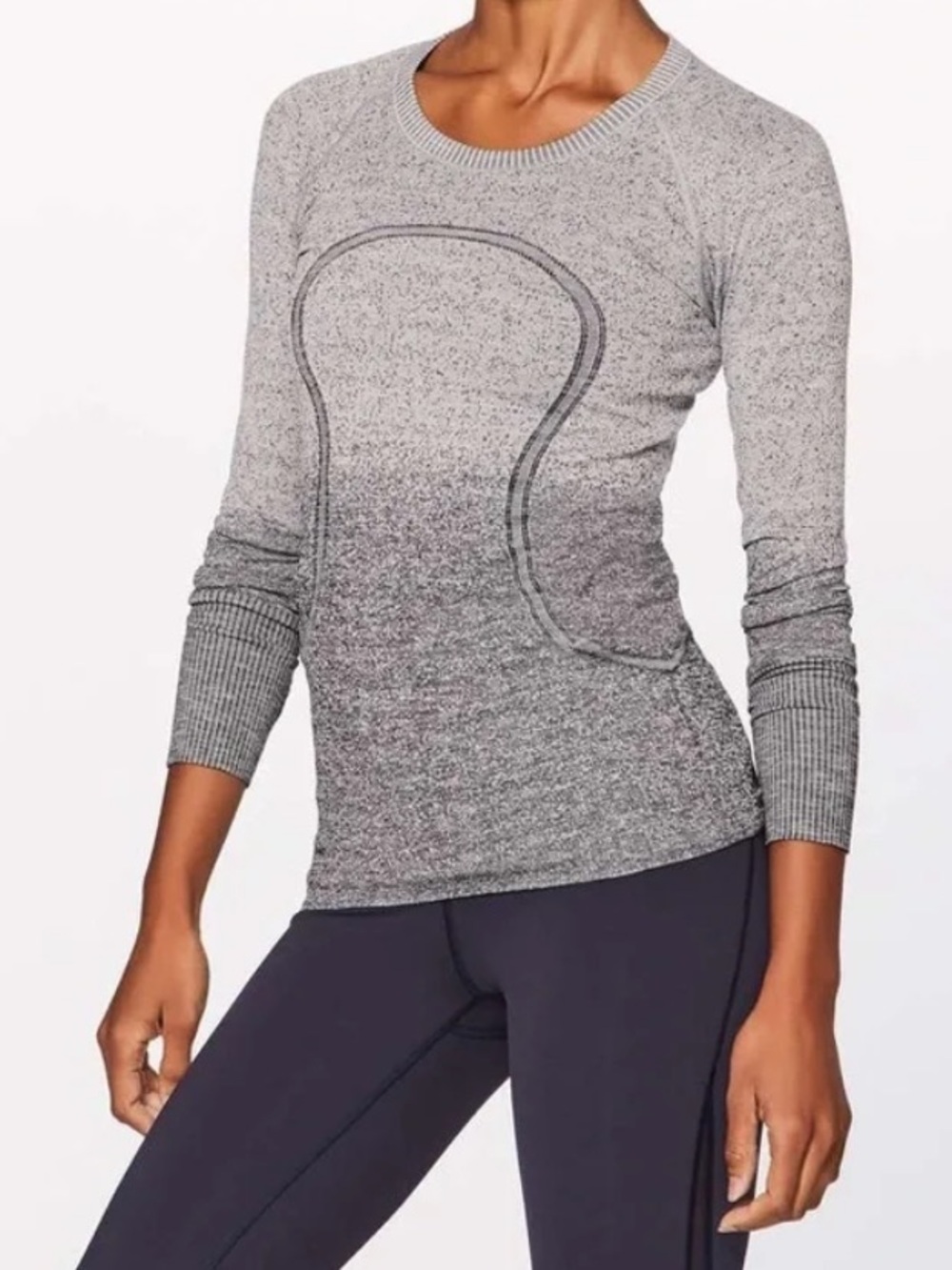 Lululemon Athletica Gray Ombre Crew Neck Long Sleeve Thumbholes Womens Sz 12